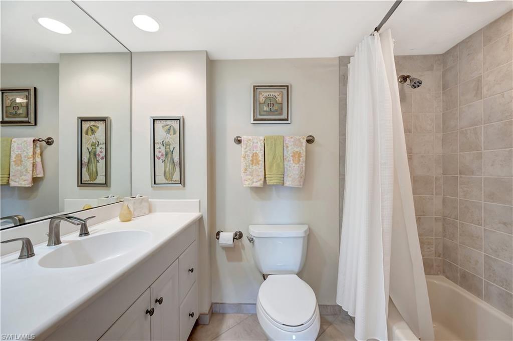15 Bluebill Avenue, Unit 304 Naples, FL 34108 - Photo 19 of 43 2nd Full Bath