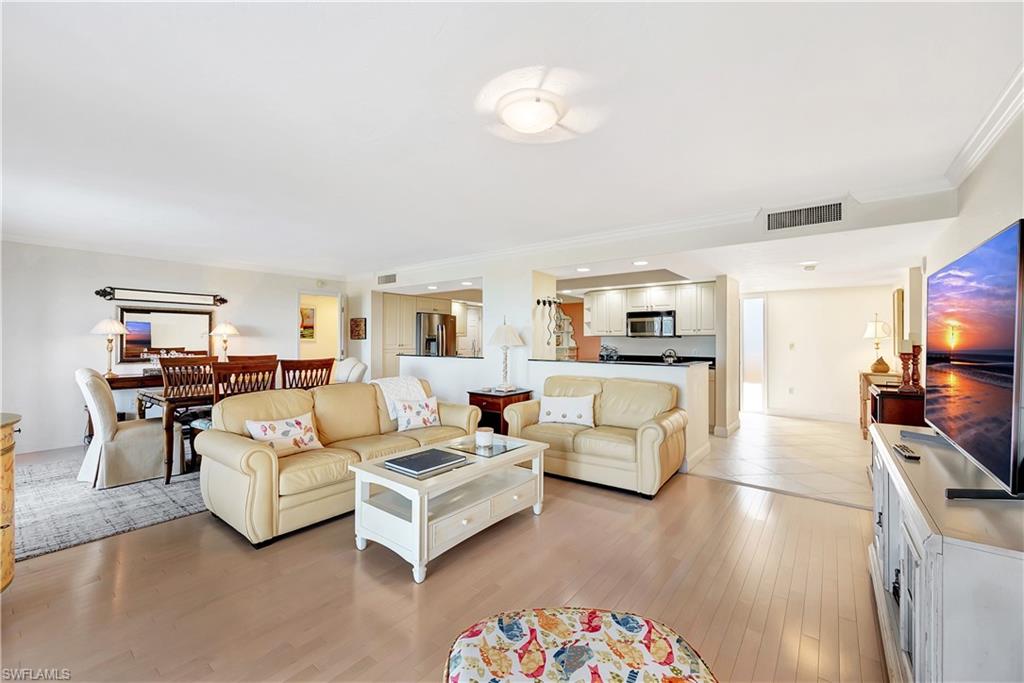 15 Bluebill Avenue, Unit 304 Naples, FL 34108 - Photo 22 of 43