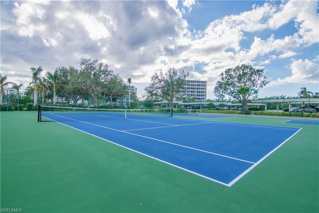 15 Bluebill Avenue, Unit 304 Naples, FL 34108 - Photo 43 of 43 Pickleball Courts
