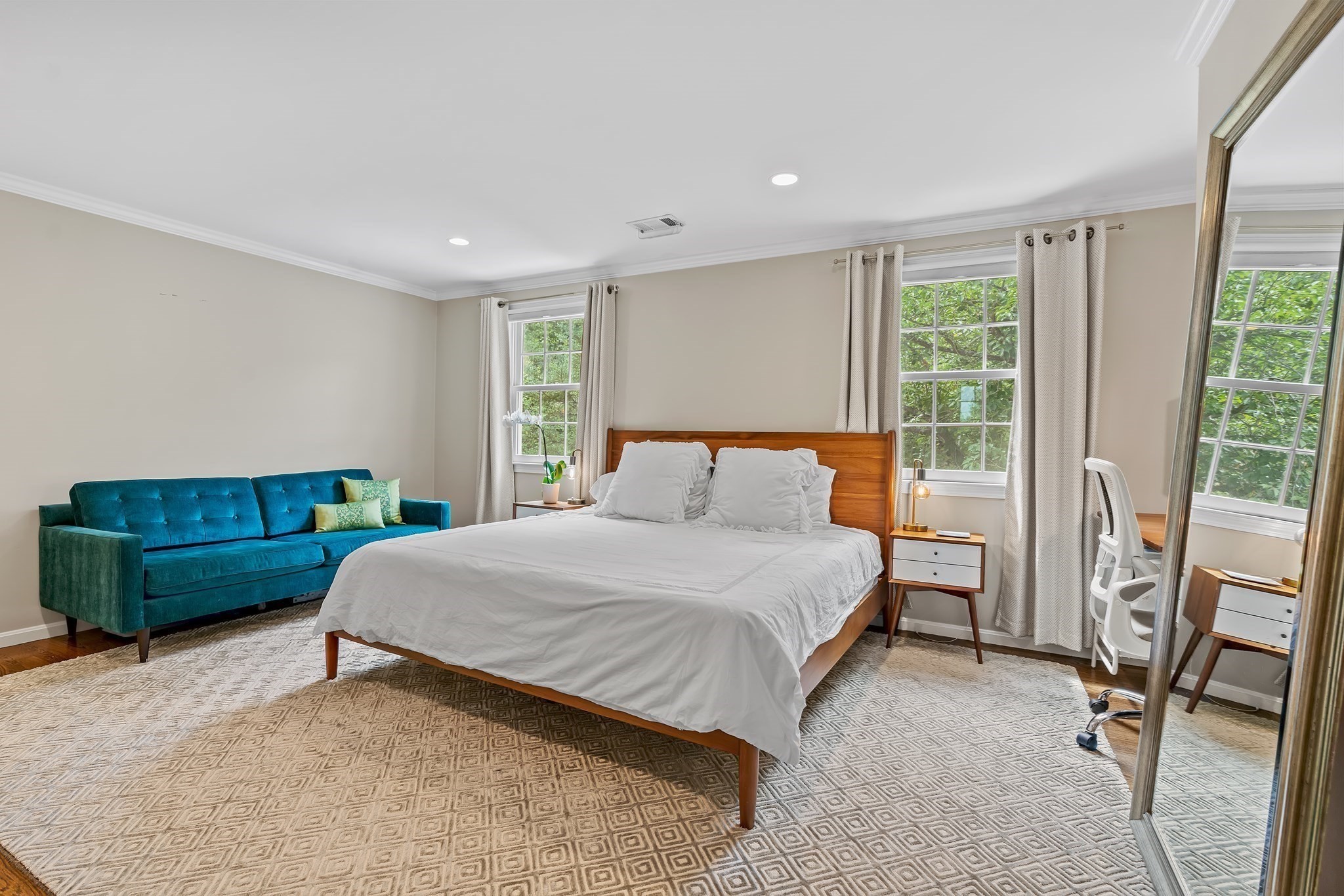 30 Pleasant Street, Unit 30 Wellesley, MA 02482 - Photo 16 of 34 Gallery Image 16
