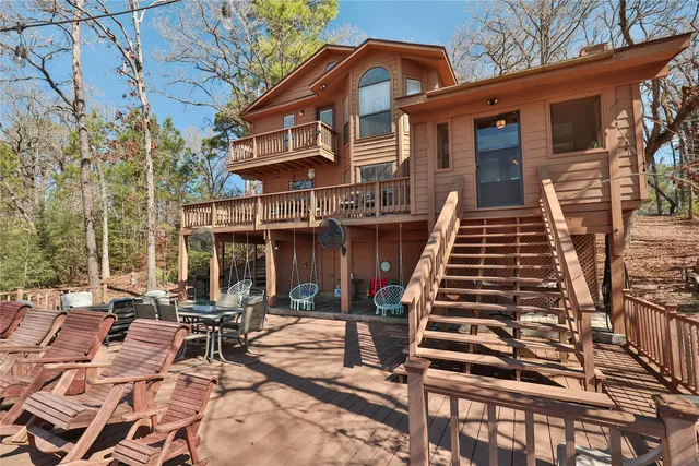 a view of a wooden fence