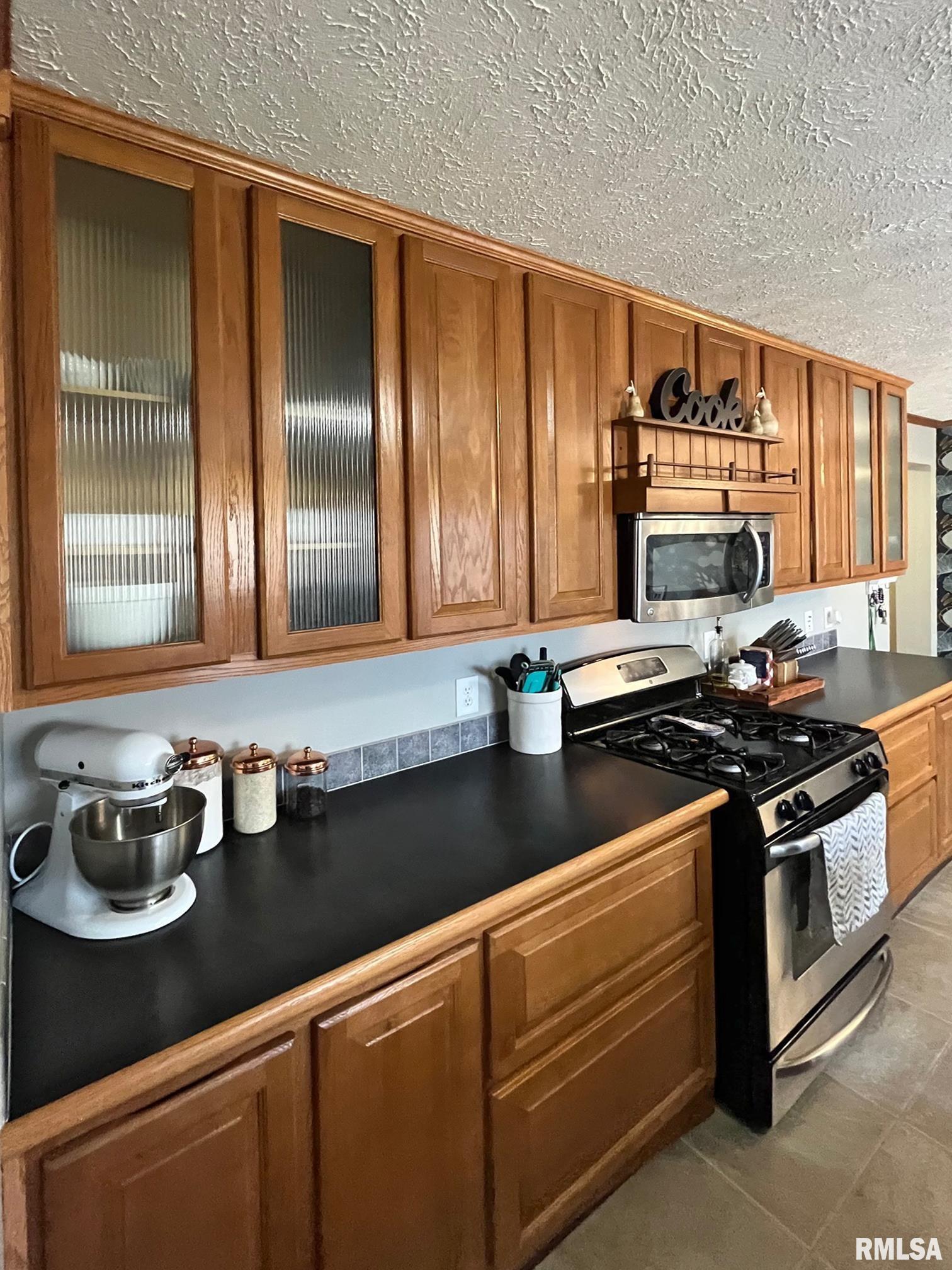 2804 Middle Road Bettendorf, IA 52722 - Photo 18 of 39 Gallery Image 18