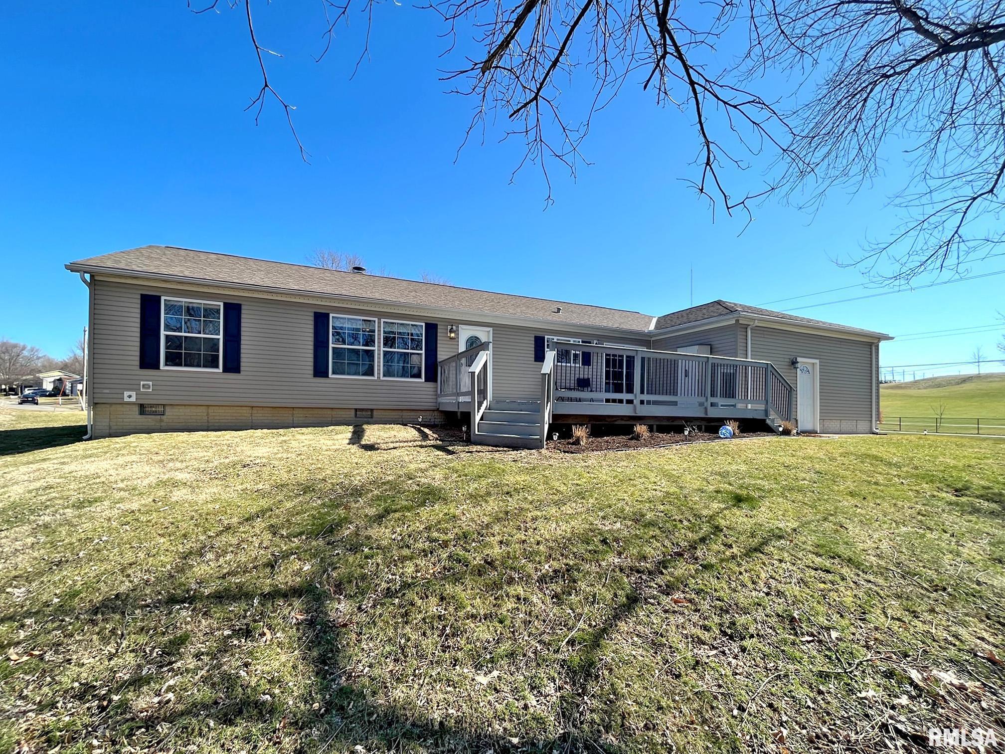 2804 Middle Road Bettendorf, IA 52722 - Photo 2 of 39 Gallery Image 2