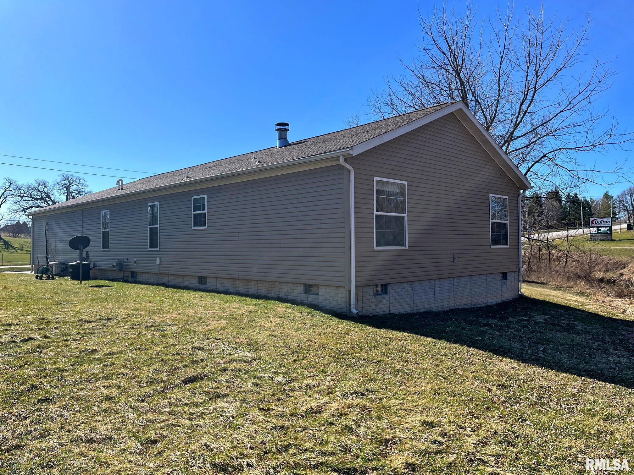 2804 Middle Road Bettendorf, IA 52722 - Photo 7 of 39 Gallery Image 7