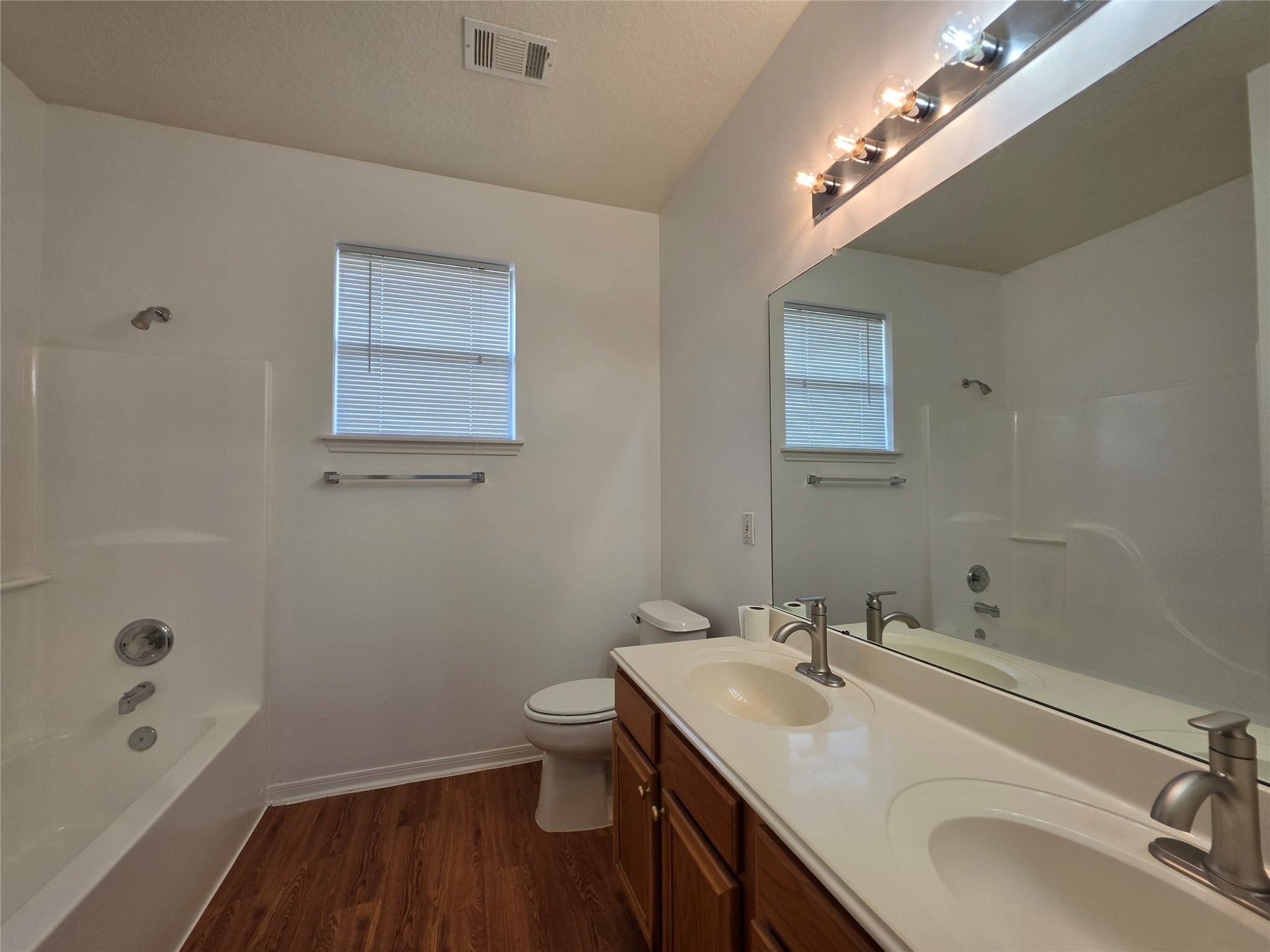 20018 Coyote Ridge Lane Katy, TX 77449 - Photo 10 of 13 Primary Bathroom