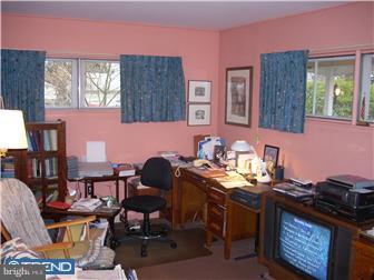64 Silverspruce Road Levittown, PA 19056 - Photo 10 of 12 Office / Study