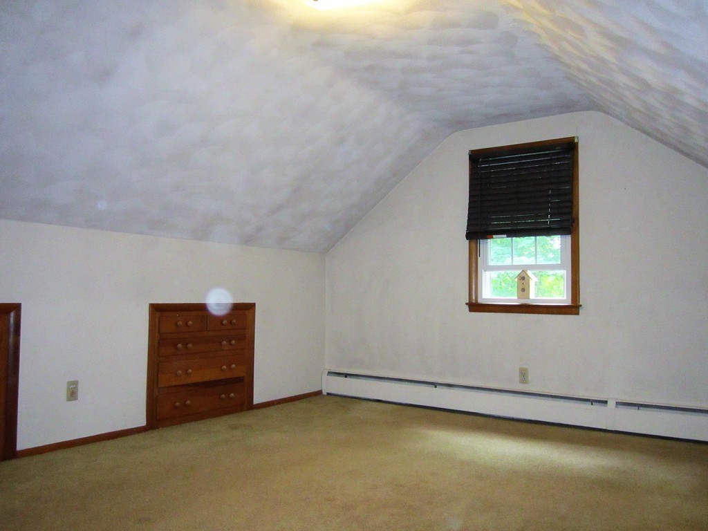 161 Malvern Road Auburn, MA 01501 - Photo 14 of 26 Gallery Image 14