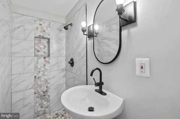 $1,150 | 5839 Benton Heights Avenue, Unit 1, Baltimore, MD 21206