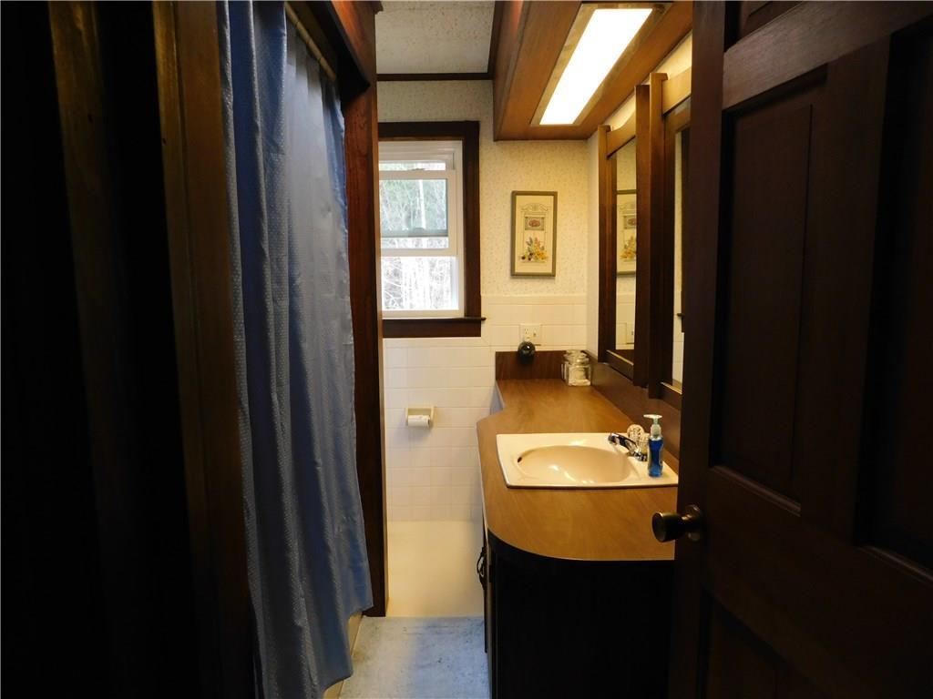 15 Cross Ridge Road Beaver Cove, ME 04441 - Photo 10 of 15 Full bath