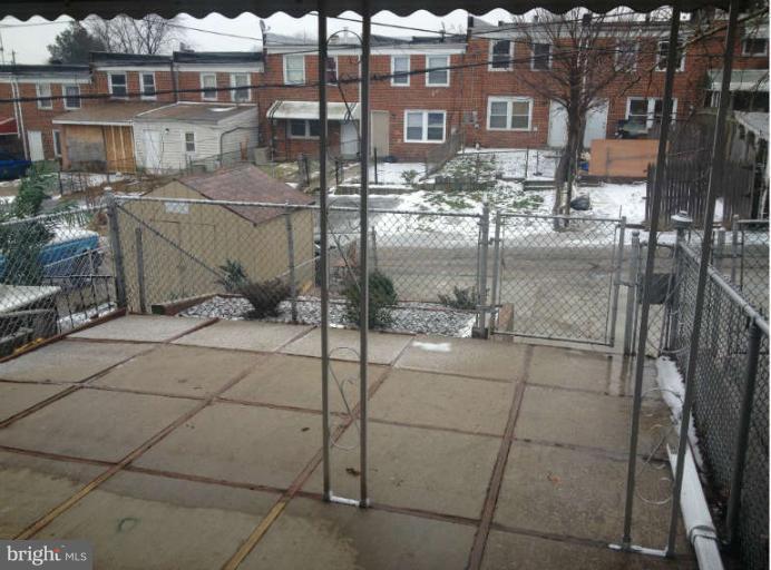 2837 Hollins Ferry Road Baltimore, MD 21230 - Photo 21 of 23 Exterior (Rear)