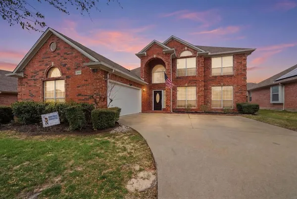 $425,000 | 8641 Shadow Trace Drive, Fort Worth, TX 76244