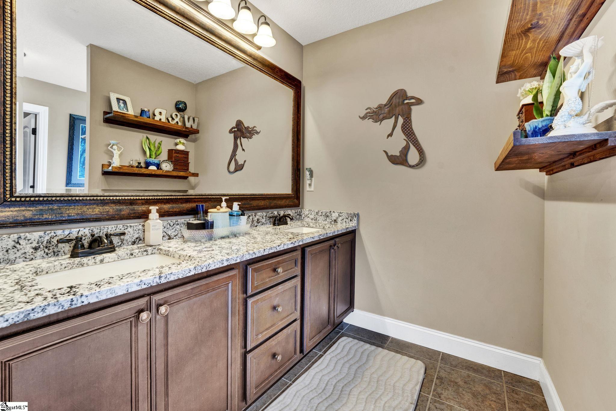 452 Silver Lake Road Duncan, SC 29334 - Photo 17 of 31 Gallery Image 17