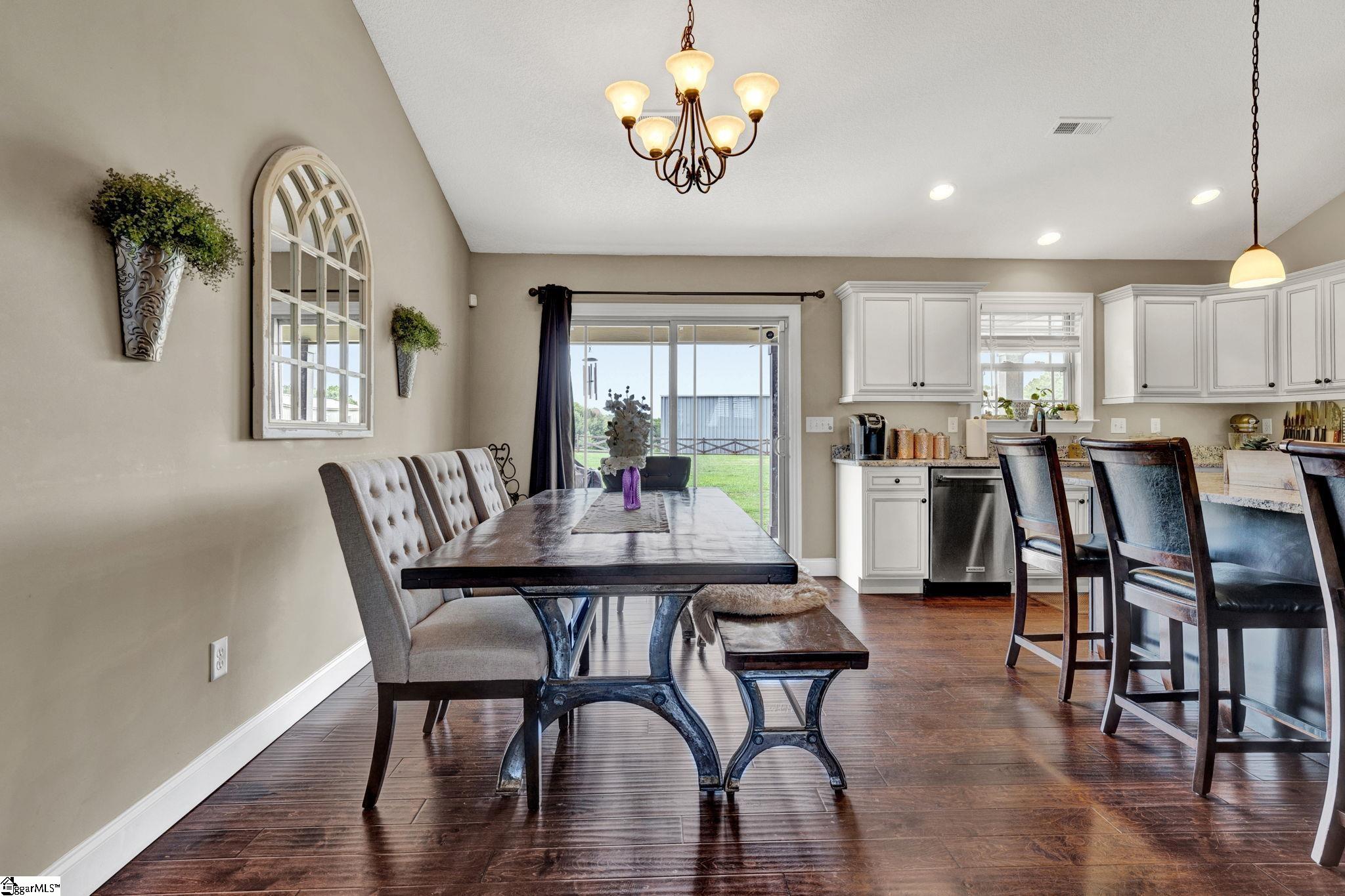 452 Silver Lake Road Duncan, SC 29334 - Photo 7 of 31 Gallery Image 7