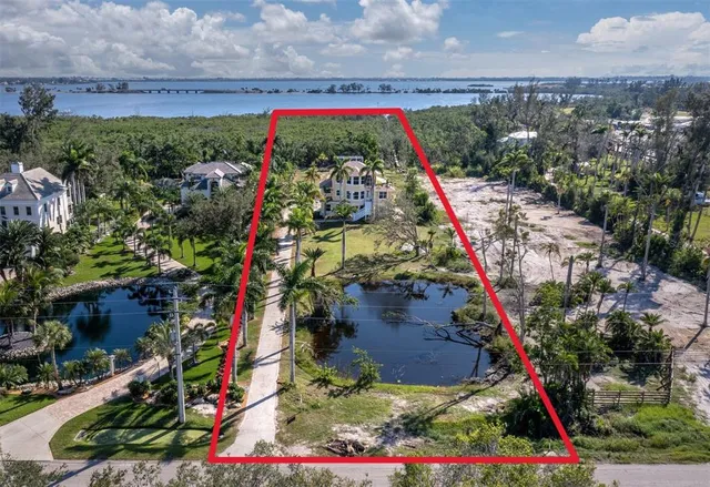 a view of outdoor space