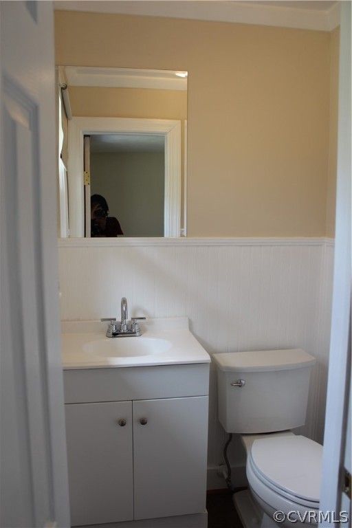 10735 River Road Chesterfield, VA 23838 - Photo 8 of 25 Half Bath off of Study/Office
