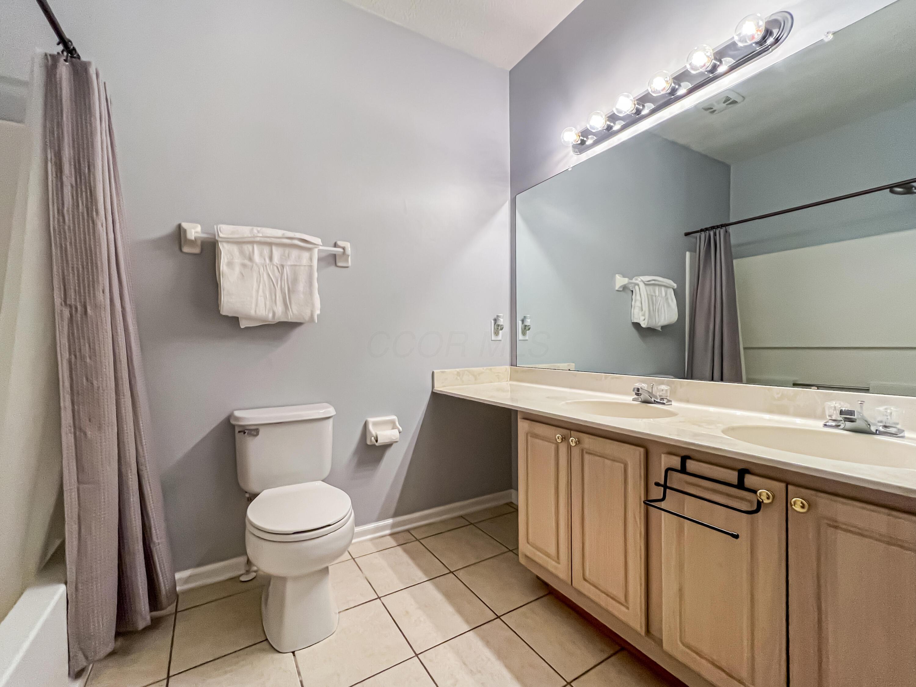 6124 Inishmore Lane Dublin, OH 43017 - Photo 11 of 31 Owner Suite Full Bath