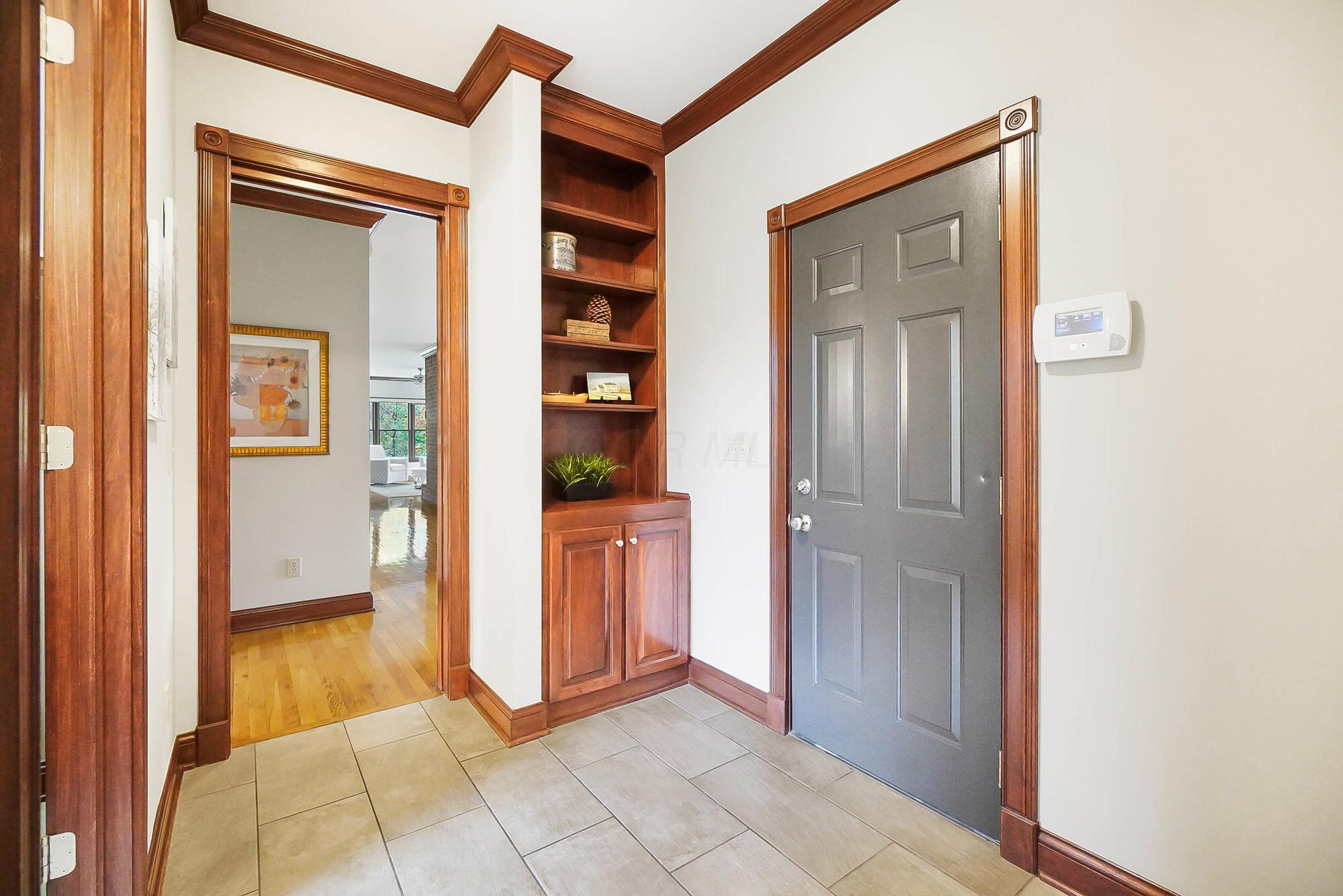 5582 Plantation Road Sunbury, OH 43074 - Photo 40 of 107 Garage Entry