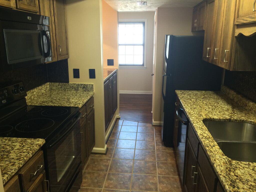 4001 Anderson Road, Unit N28 Nashville, TN 37217 - Photo 13 of 19 Gallery Image 13