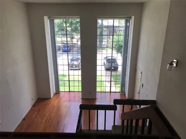 $1,895 | 12633 Memorial Drive, Unit 106, Houston, TX 77024