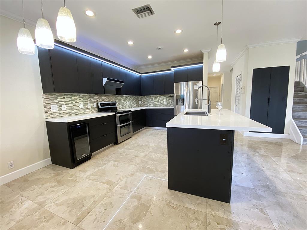 4375 Foxtail Lane Weston, FL 33331 - Photo 12 of 84