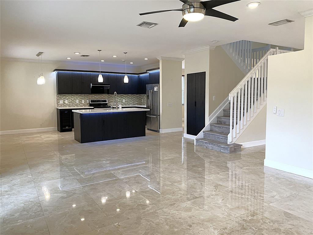 4375 Foxtail Lane Weston, FL 33331 - Photo 21 of 84