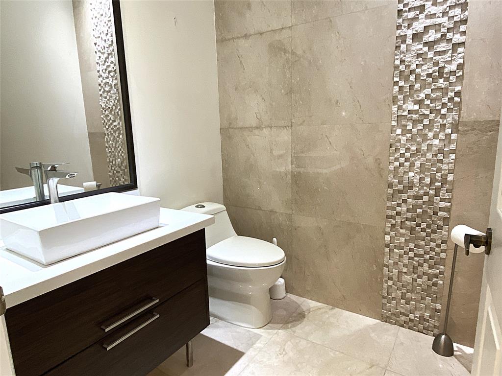 4375 Foxtail Lane Weston, FL 33331 - Photo 32 of 84