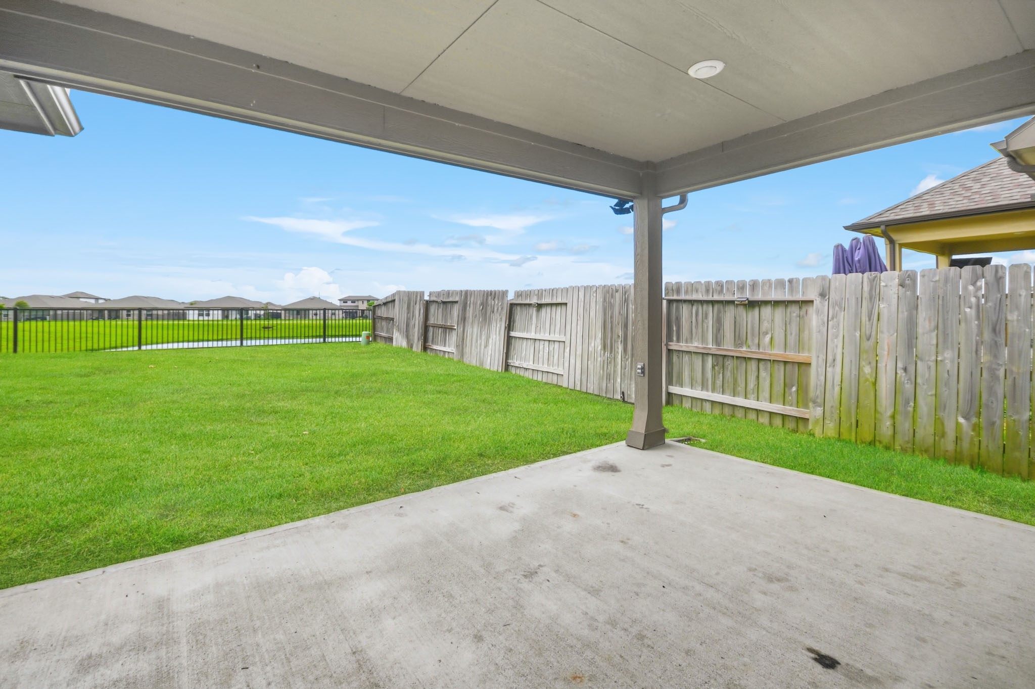 1207 Cascade Hls Drive Rosharon, TX 77583 - Photo 15 of 16