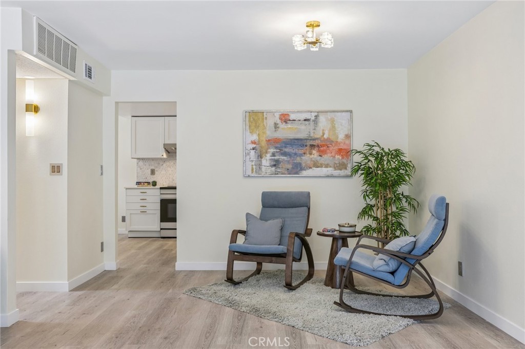 8105 Redlands Street, Unit 107 Playa del Rey, CA 90293 - Photo 7 of 38 Gallery Image 7