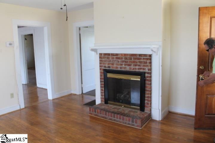578 5 Forks Road Liberty, SC 29657 - Photo 3 of 18