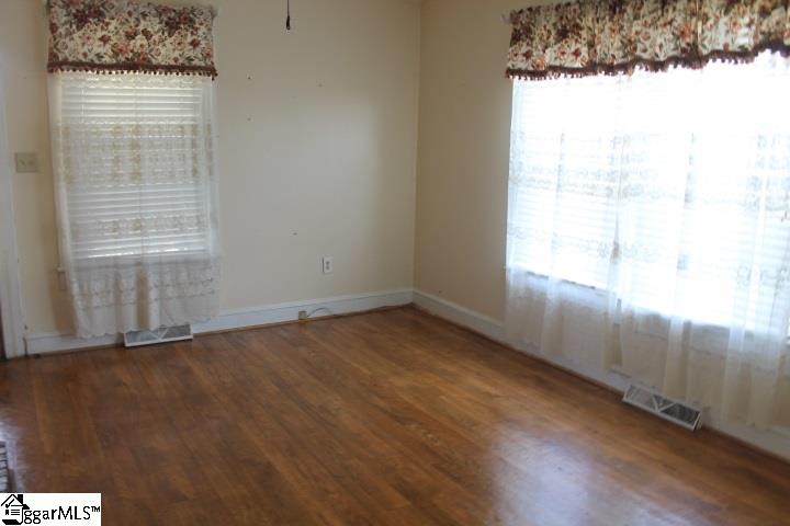 578 5 Forks Road Liberty, SC 29657 - Photo 4 of 18