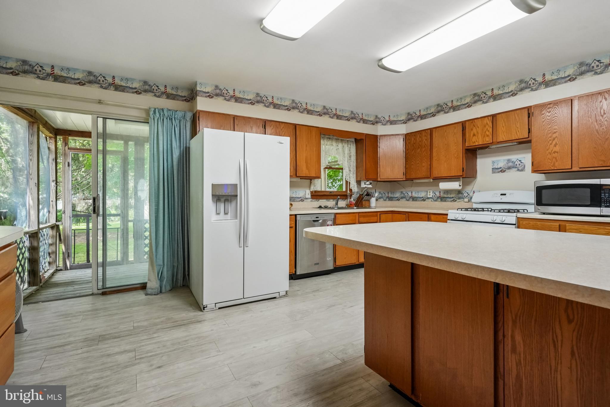 29 Trinity Place Barrington, NJ 08007 - Photo 11 of 26