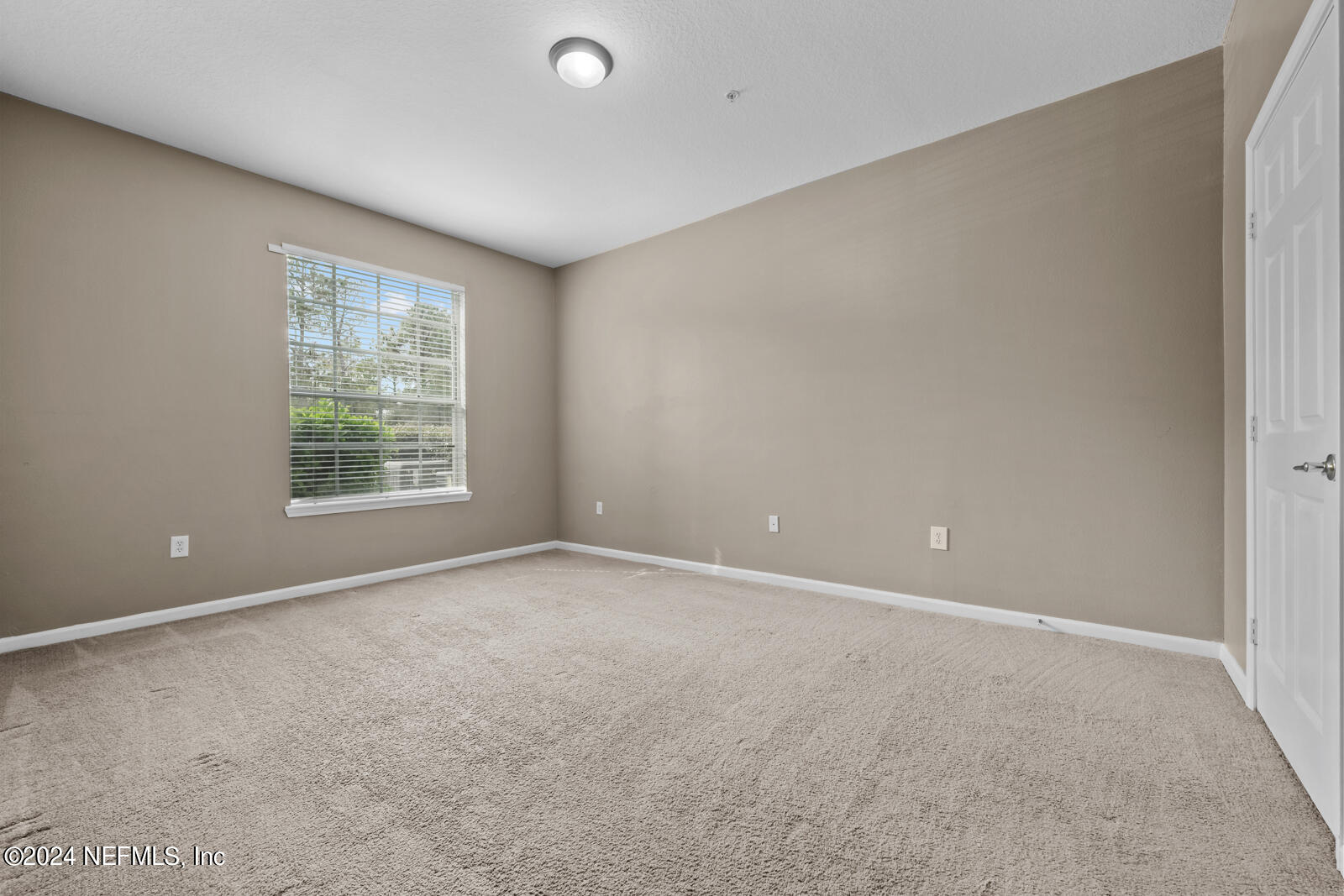 7990 Baymeadows Road East, Unit 905 Jacksonville, FL 32256 - Photo 17 of 37 Second Owner's Suite