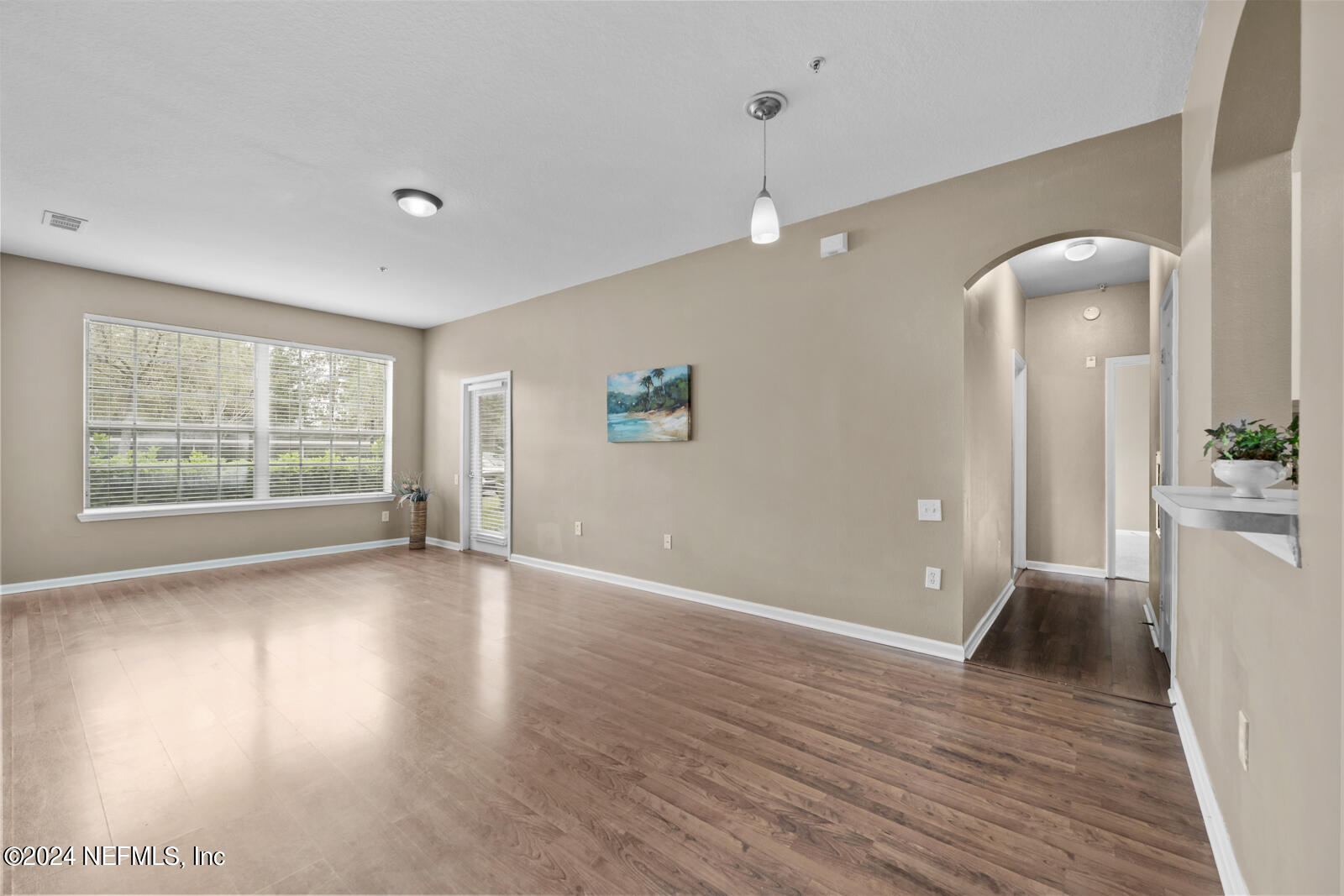 7990 Baymeadows Road East, Unit 905 Jacksonville, FL 32256 - Photo 5 of 37 Living Dining Area