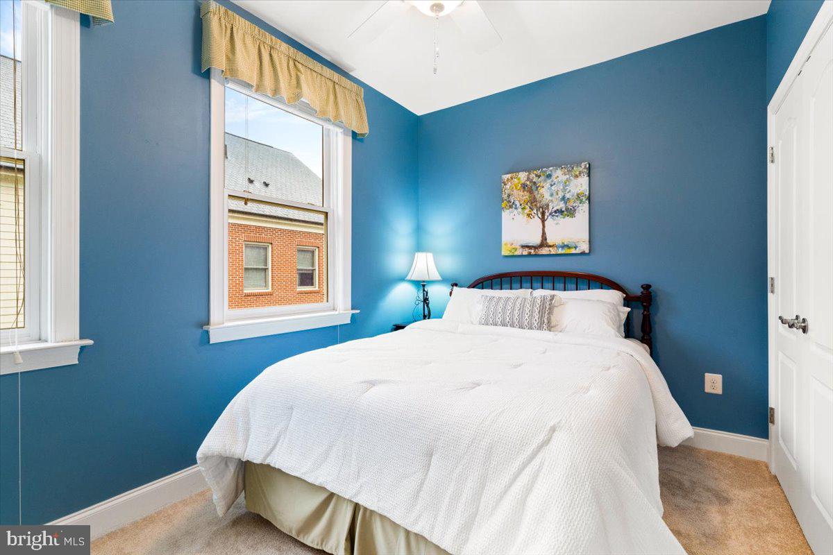 34 Maxwell Square Frederick, MD 21701 - Photo 23 of 39 Bedroom 3