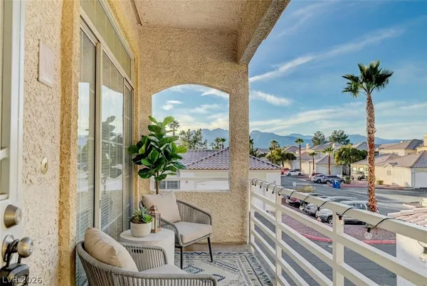 $1,650 | 1900 North Torrey Pines Drive, Unit 225, Las Vegas, NV 89108