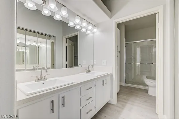 $1,650 | 1900 North Torrey Pines Drive, Unit 225, Las Vegas, NV 89108