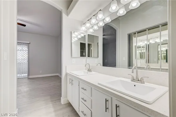 $1,650 | 1900 North Torrey Pines Drive, Unit 225, Las Vegas, NV 89108