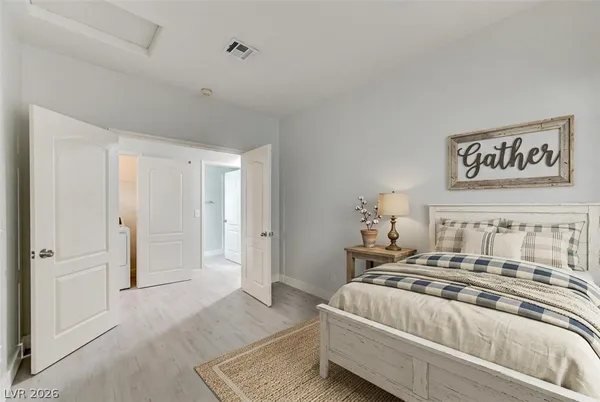 $1,650 | 1900 North Torrey Pines Drive, Unit 225, Las Vegas, NV 89108