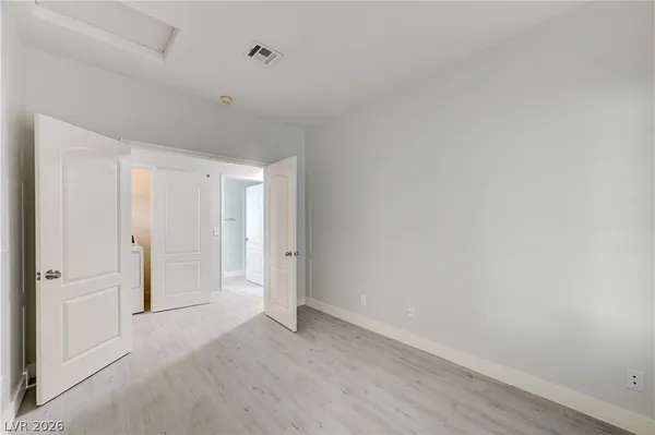 $1,650 | 1900 North Torrey Pines Drive, Unit 225, Las Vegas, NV 89108