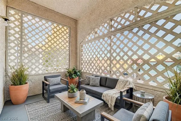 $1,650 | 1900 North Torrey Pines Drive, Unit 225, Las Vegas, NV 89108