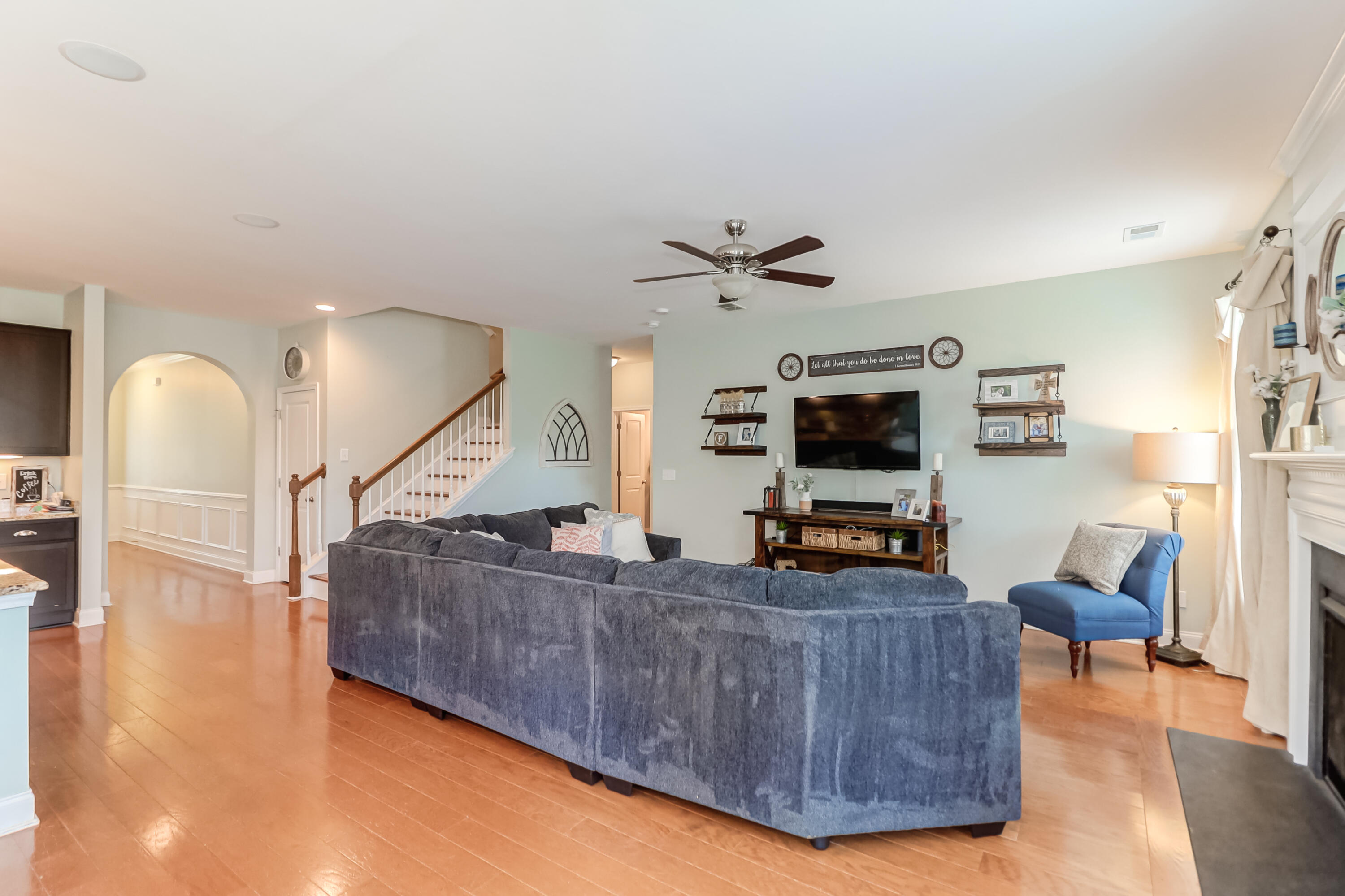 1061 Harbortowne Road Charleston, SC 29412 - Photo 13 of 29 1061 Harbortowne (16)