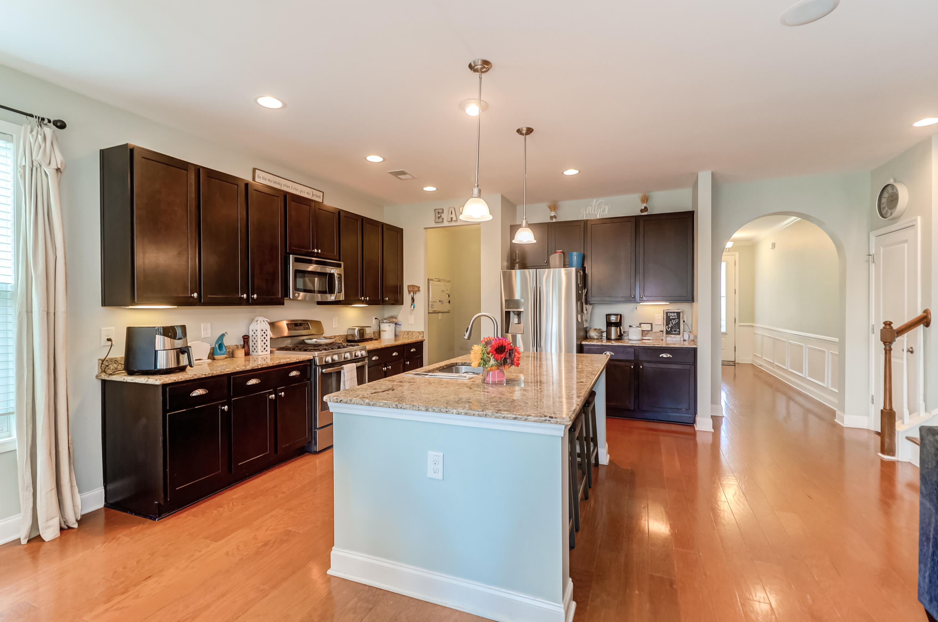 1061 Harbortowne Road Charleston, SC 29412 - Photo 16 of 29 1061 Harbortowne (18)
