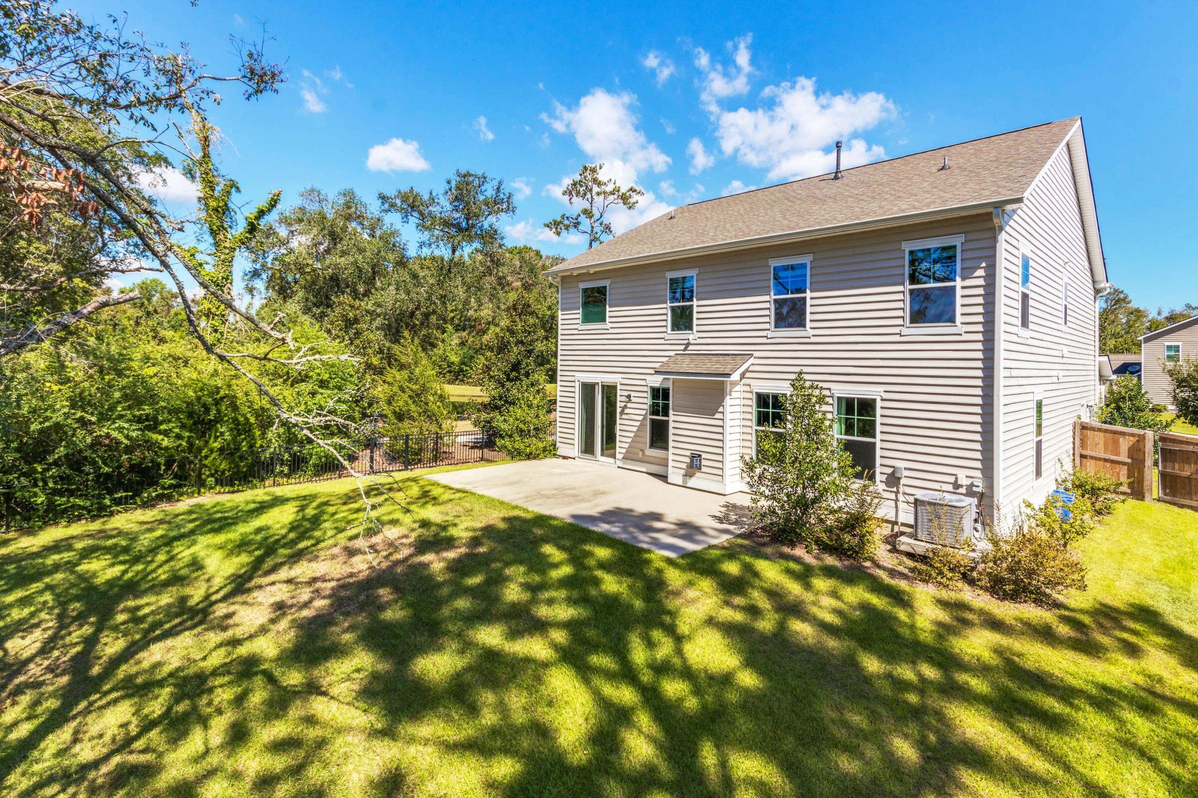 1061 Harbortowne Road Charleston, SC 29412 - Photo 25 of 29 1061 2