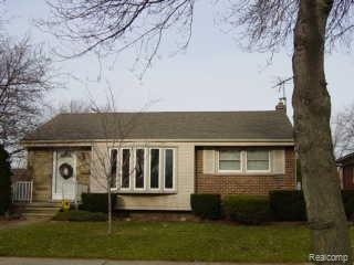 14916 Champaign Road Allen Park, MI 48101 - Photo 1 of 11 DSC01227.jpg