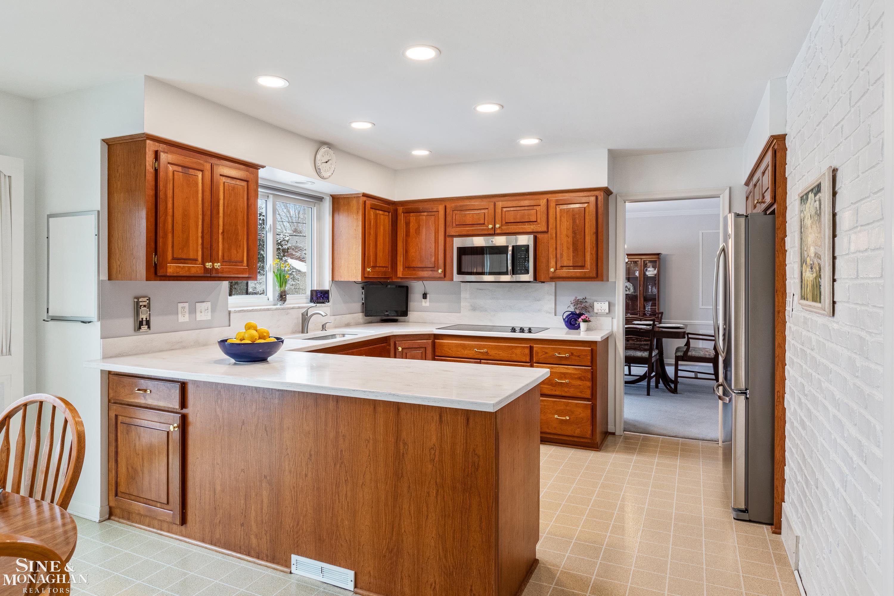 660 Pemberton Road Grosse Pointe Park, MI 48230 - Photo 12 of 50