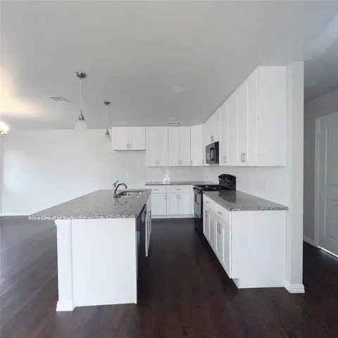 $420,000 | 602 Sabine Avenue, Cleburne, TX 76031