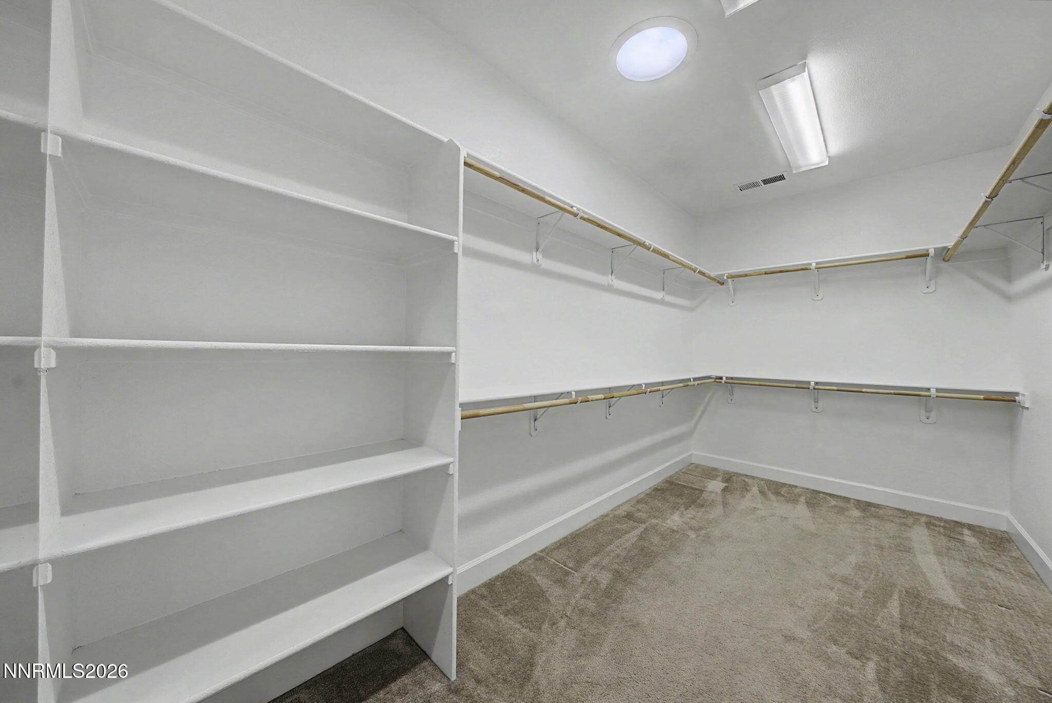9615 Declan Drive Reno, NV 89521 - Photo 25 of 52 35 - PRIMARY CLOSET