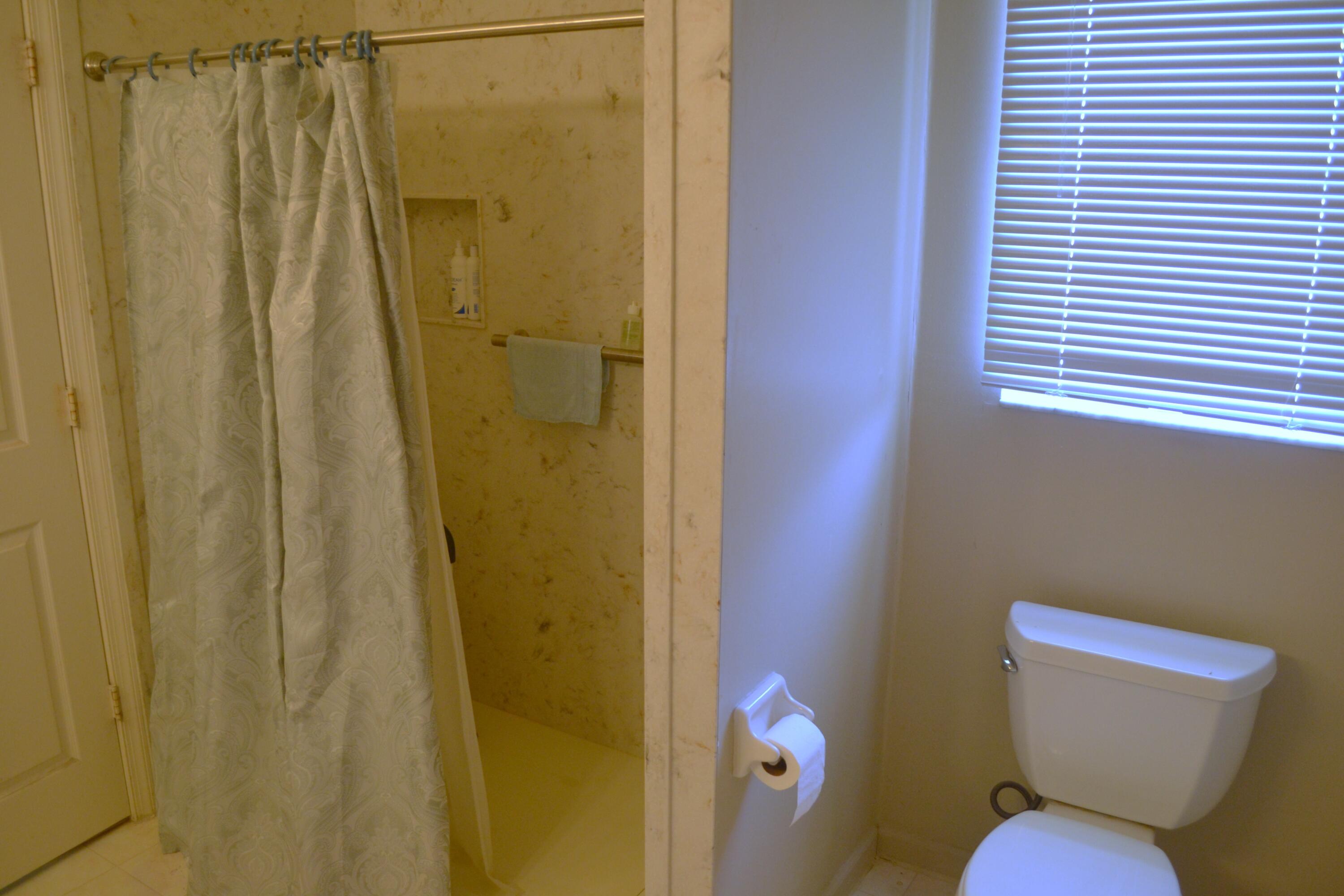 6310 Drake Street Jupiter, FL 33458 - Photo 11 of 17 Primary shower