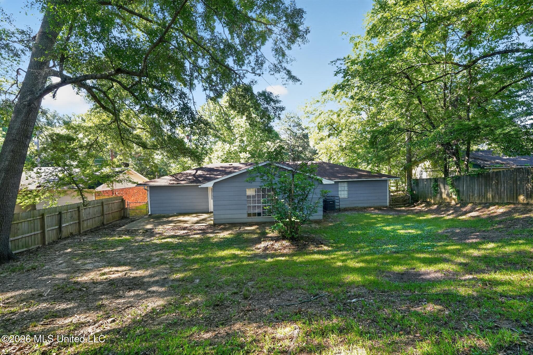 405 Crestview Drive Clinton, MS 39056 - Photo 20 of 20 01_405_Crestview_Dr-Exterior-8134