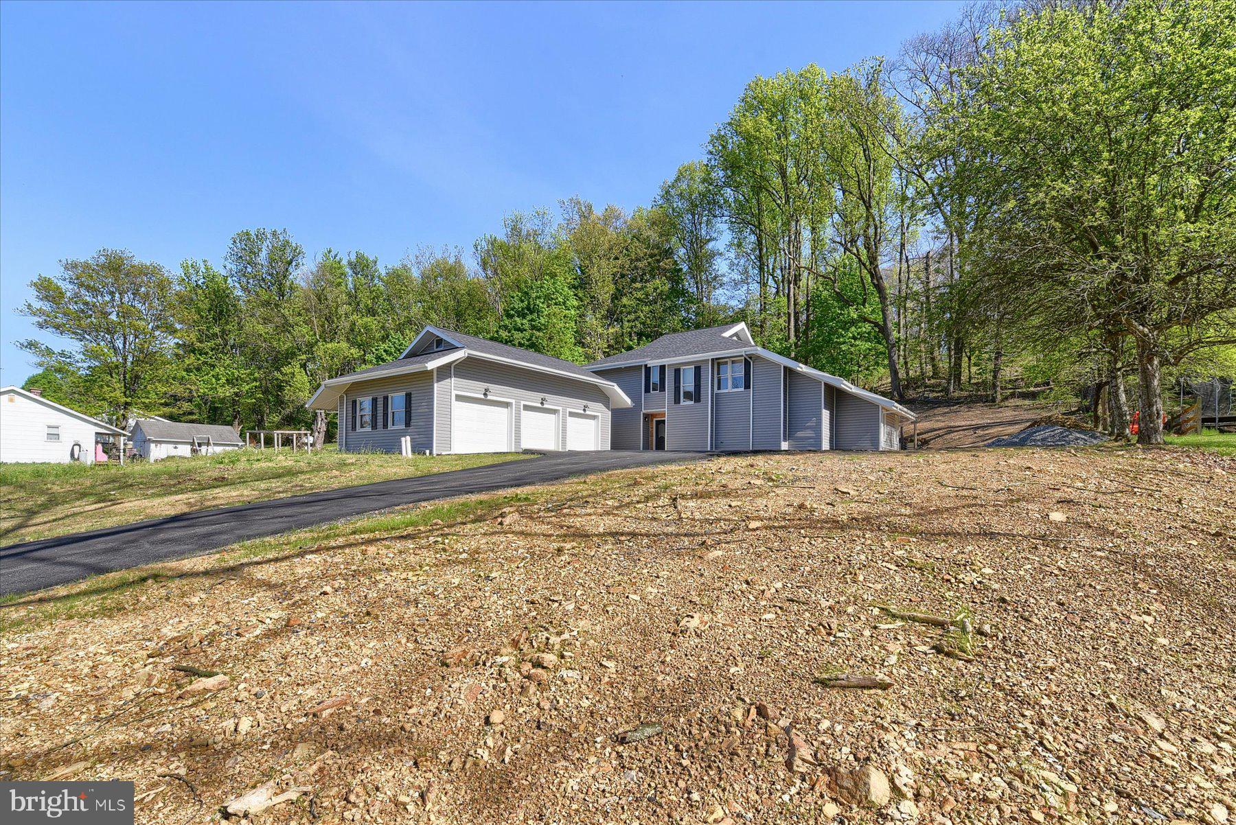 92 Sweet Arrow Lake Road Pine Grove, PA 17963 - Photo 4 of 42